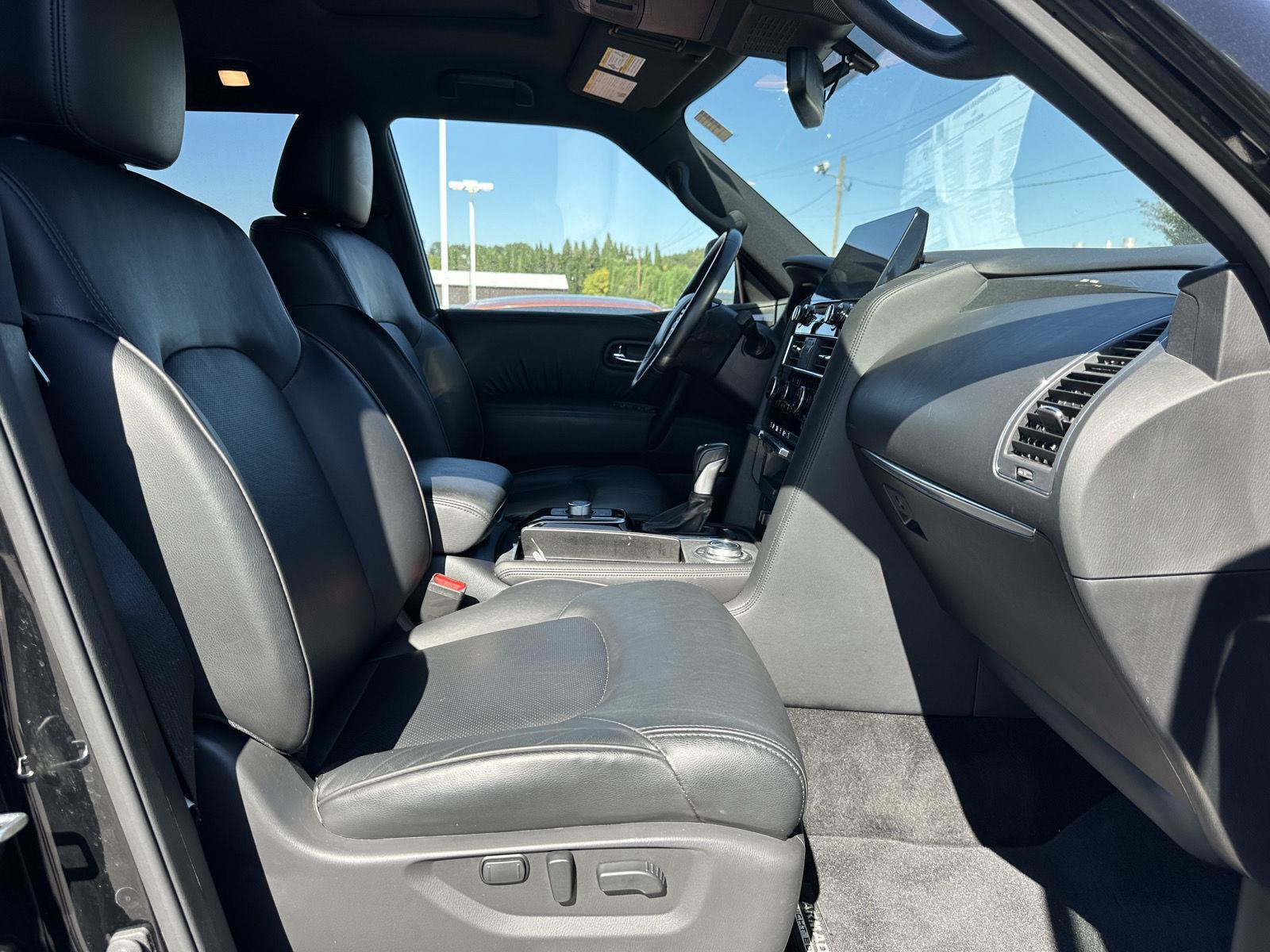 Used 2023 Nissan Armada SL w/ Midnight Edition Package AWD/4WD image 14
