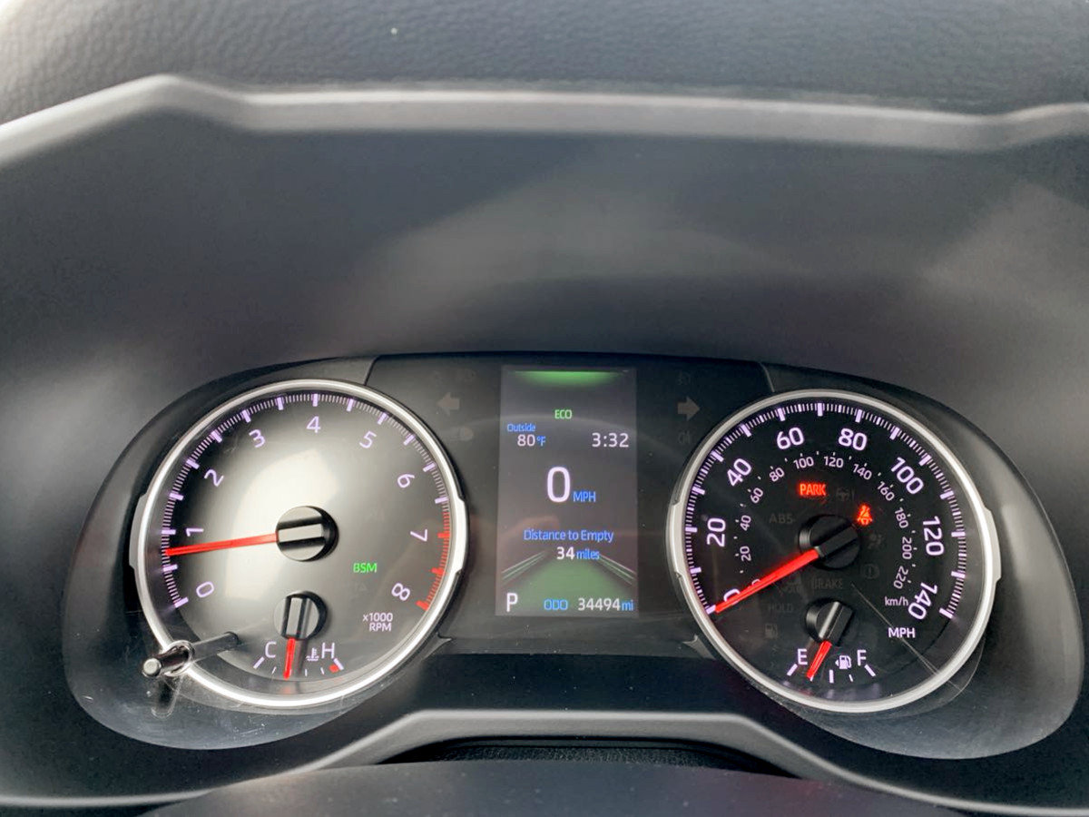 Used 2022 Toyota RAV4 LE AWD/4WD image 23