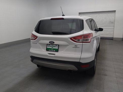Used 2016 Ford Escape SE FWD image 7