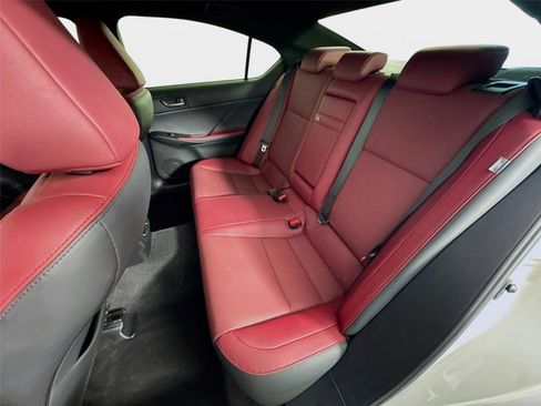 Used 2022 Lexus IS 300 RWD image 21