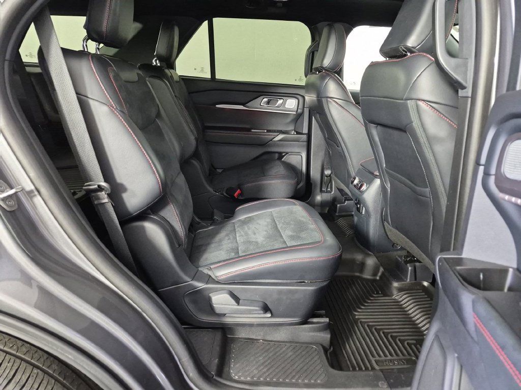 Used 2025 Ford Explorer ST w/ Sun And Sound Package AWD/4WD image 36