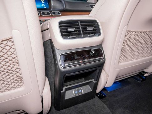 New 2026 Mercedes-Benz GLS 450 4MATIC image 25