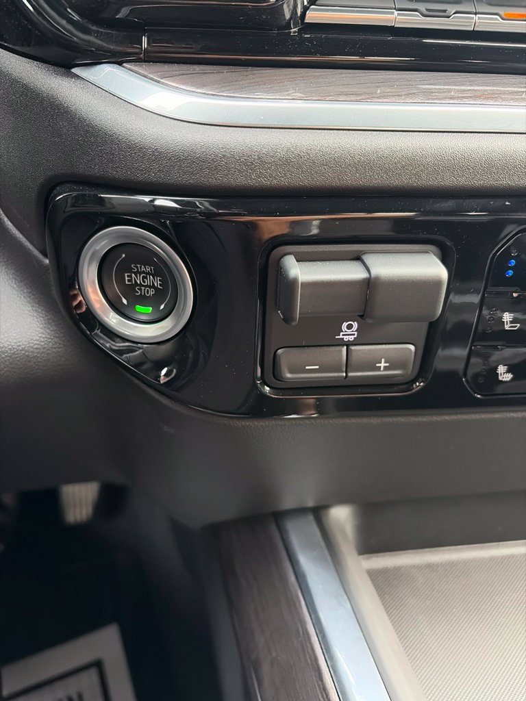 Used 2024 Chevrolet Silverado 2500 LTZ w/ LTZ Plus Package AWD/4WD image 31