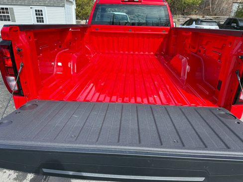 New 2026 GMC Sierra 1500 Pro AWD/4WD image 16