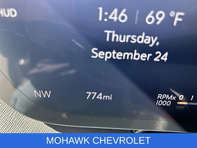 Used 2025 Buick Enclave Sport Touring w/ Power Package AWD/4WD image 12