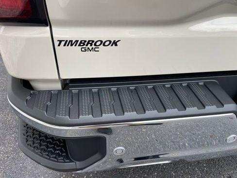 New 2026 GMC Sierra 1500 SLE w/ X31 Off-Road Package image 17