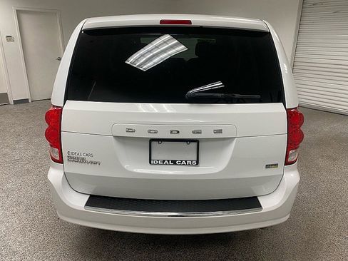 Used 2016 Dodge Grand Caravan SE w/ Quick Order Package 29E SE image 6