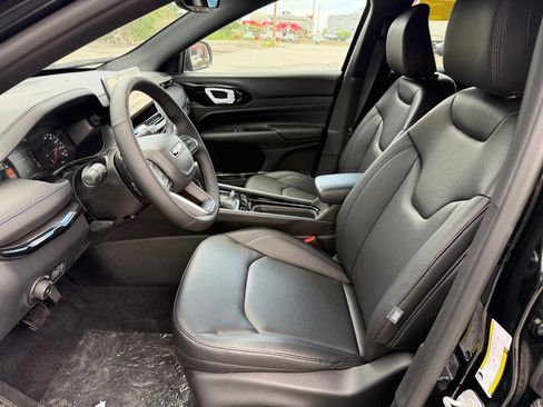 New 2026 Jeep Compass Limited AWD/4WD image 18
