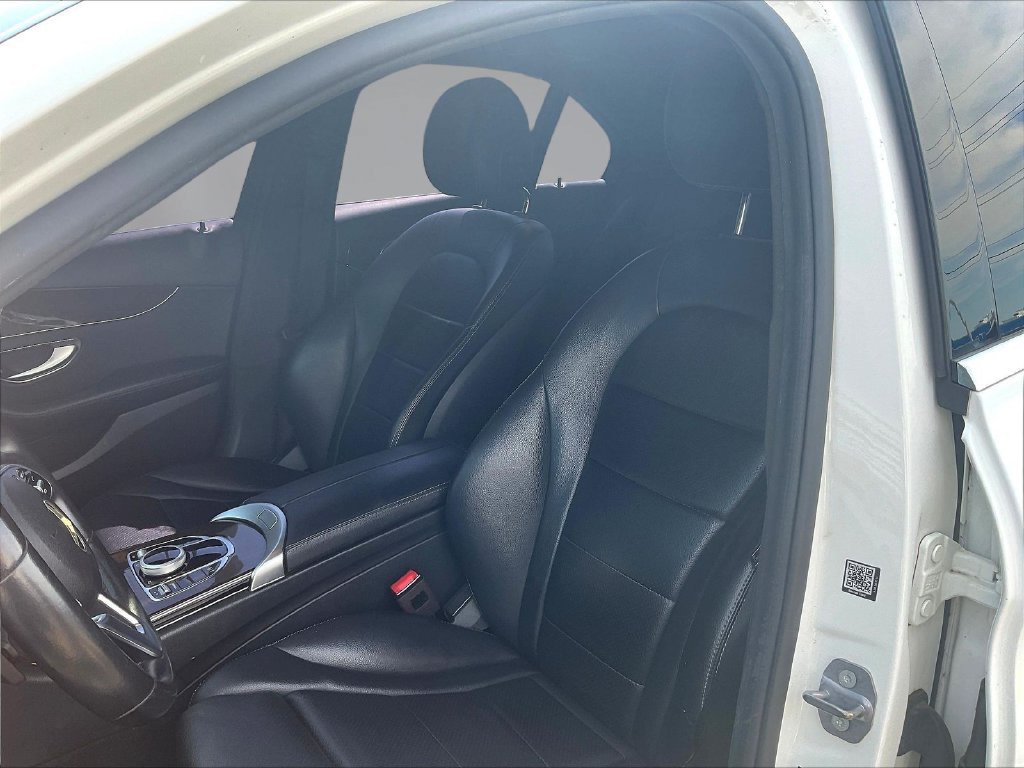 Used 2019 Mercedes-Benz C 300 Sedan image 21