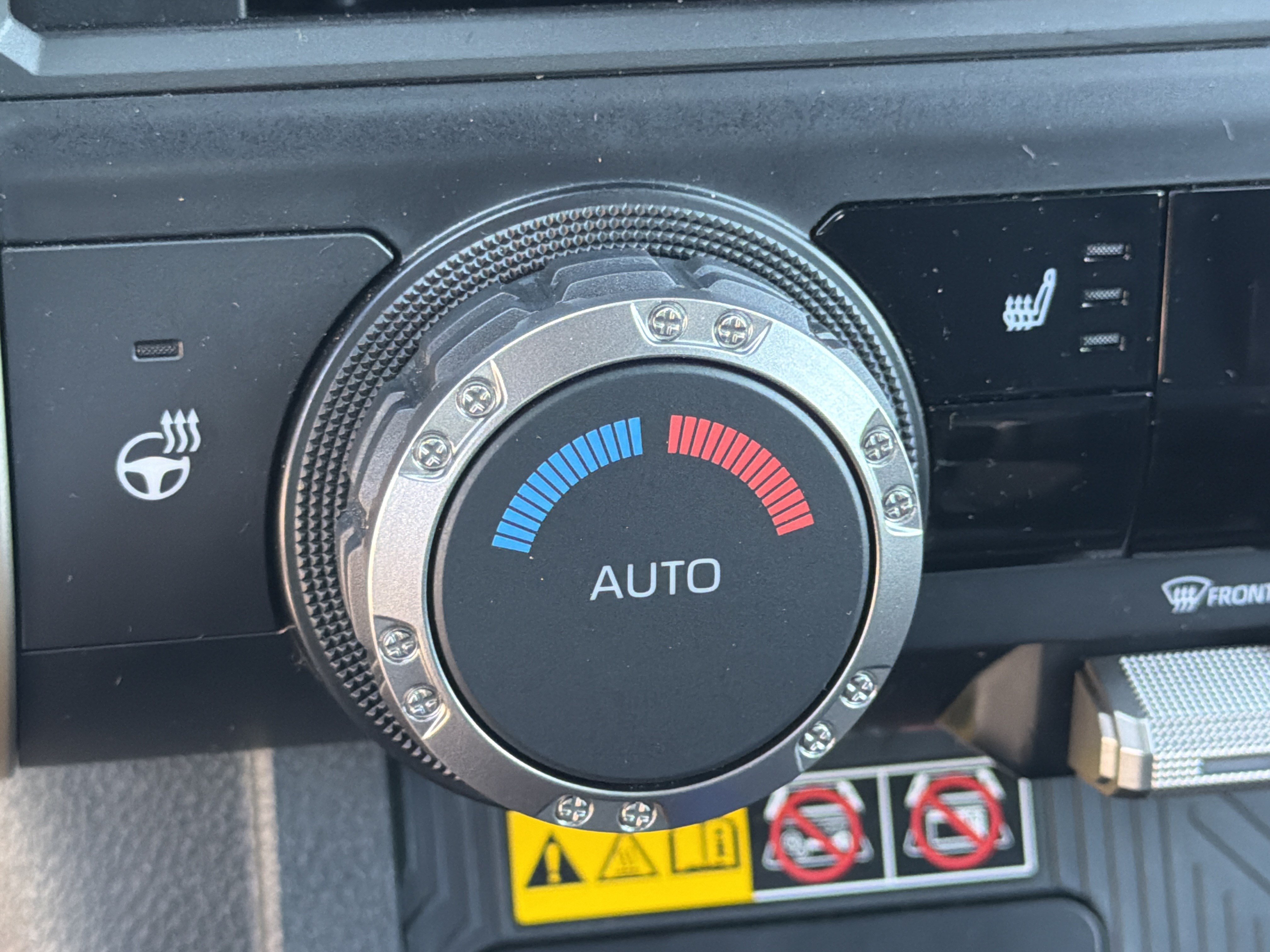 Used 2024 Toyota Tacoma SR5 AWD/4WD image 30