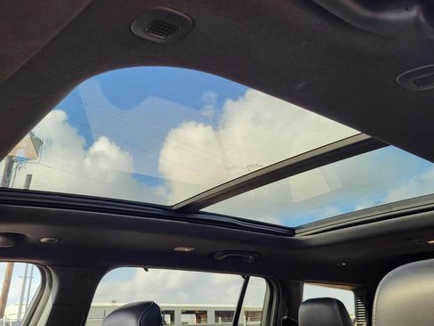 Used 2024 Jeep Grand Cherokee L Limited w/ Luxury Tech Group II image 18