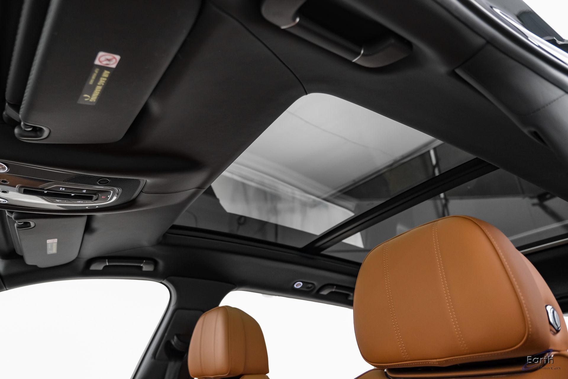 Used 2023 Bentley Bentayga Extended Wheelbase AWD/4WD image 34
