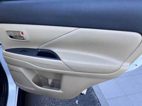 Used 2015 Mitsubishi Outlander GT image 29