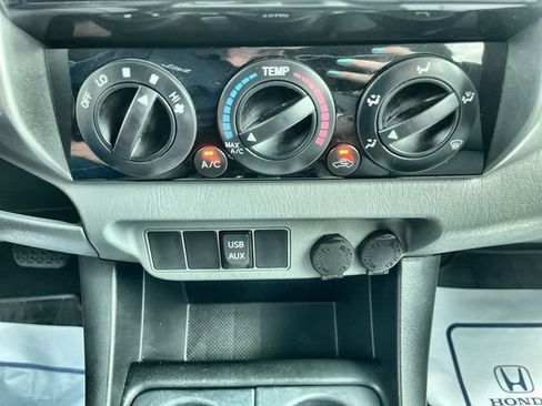 Used 2014 Toyota Tacoma 4x4 Double Cab w/ TRD Sport Package image 18