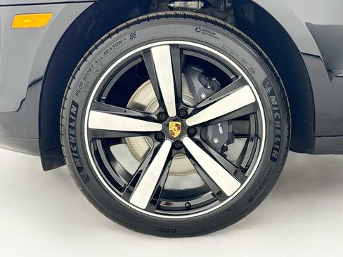 New 2026 Porsche Macan Turbo image 33