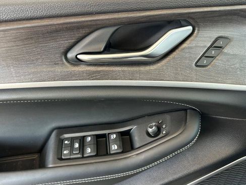 New 2026 Jeep Grand Cherokee L Limited AWD/4WD image 11