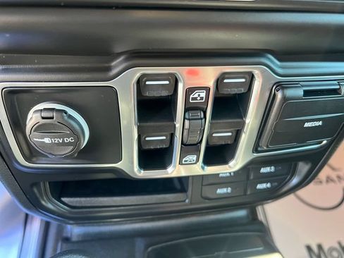 Used 2021 Jeep Wrangler Unlimited Sport AWD/4WD image 21