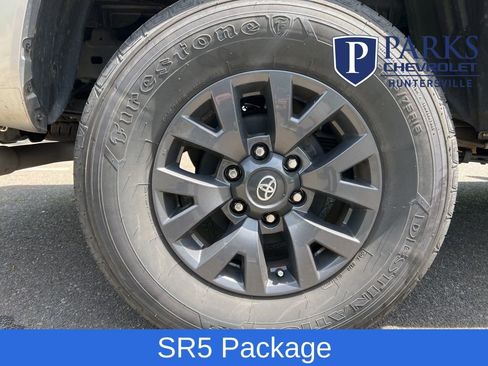 Used 2023 Toyota Tacoma SR5 w/ Technology Package image 12
