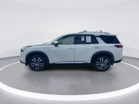 Certified 2023 Nissan Pathfinder Platinum w/ Lighting Package (N93) AWD/4WD image 5