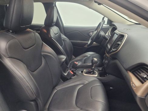 Used 2018 Jeep Cherokee Limited AWD/4WD image 21