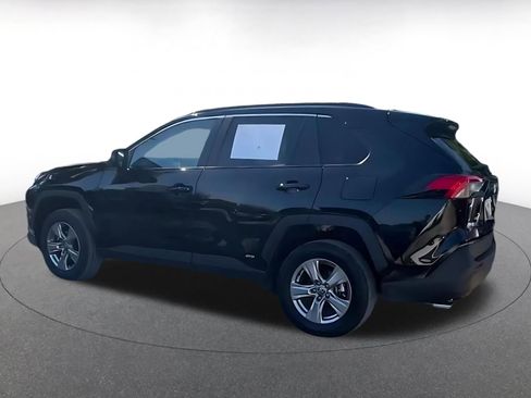 Used 2025 Toyota RAV4 LE image 10