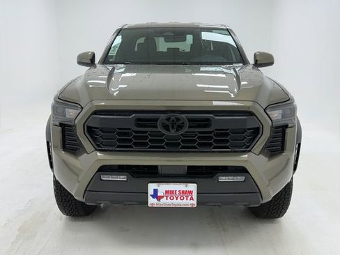 New 2026 Toyota Tacoma TRD Off-Road AWD/4WD image 3