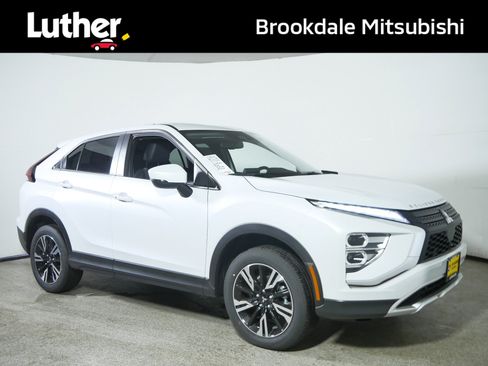 New 2025 Mitsubishi Eclipse Cross SE image 1