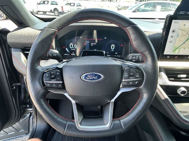 Certified 2025 Ford Explorer ST-Line AWD/4WD image 8