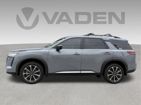 Certified 2026 Nissan Pathfinder Platinum FWD image 28