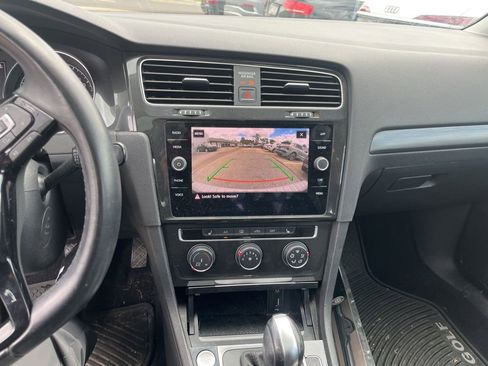 Used 2018 Volkswagen Golf SE FWD image 13