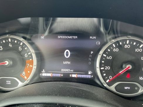 Used 2020 Jeep Renegade Altitude AWD/4WD image 17