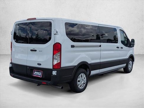Used 2022 Ford Transit 350 XLT RWD image 5