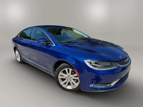 Used 2016 Chrysler 200 Limited FWD image 9