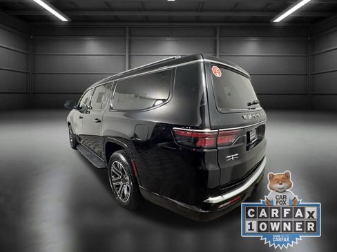 Used 2024 Jeep Wagoneer L Series II w/ Flexible Seating Group image 4