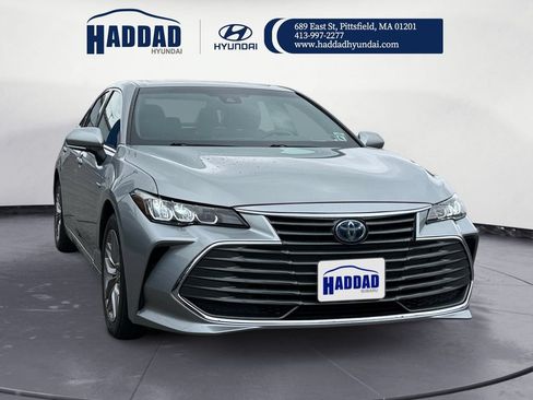 Used 2020 Toyota Avalon XLE w/ Moonroof Package FWD image 7