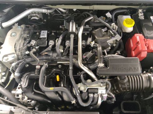 Used 2025 Nissan Sentra SV FWD image 30