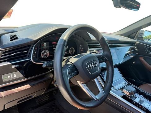 Used 2022 Audi Q8 Prestige AWD/4WD image 16