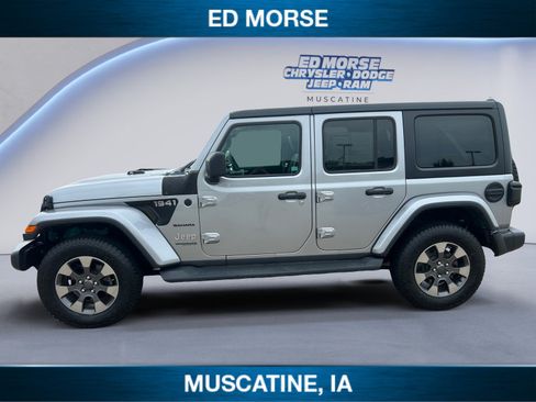 Used 2018 Jeep Wrangler Unlimited Sahara AWD/4WD image 2