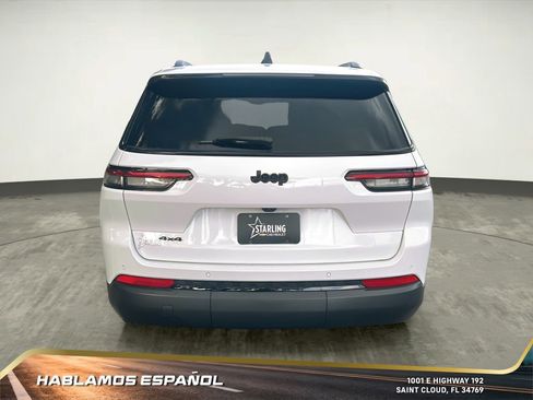 Used 2023 Jeep Grand Cherokee L Altitude image 5