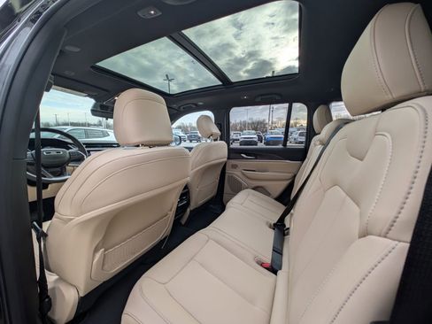 New 2026 Jeep Grand Cherokee Limited w/ Limited Altitude Package image 15