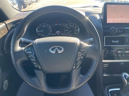 Used 2024 INFINITI QX80 Sensory w/ All-Season Package AWD/4WD image 12