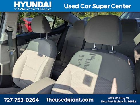 Used 2020 Hyundai Elantra SEL w/ Cargo Package (C1) FWD image 3