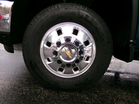 Used 2024 Chevrolet Silverado 3500 LTZ w/ LTZ Plus Package image 22