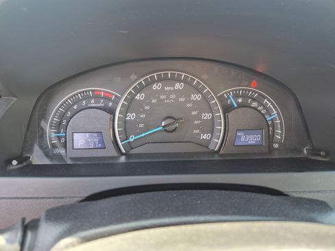 Used 2015 Toyota Camry LE FWD image 22