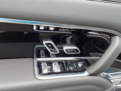 New 2026 Land Rover Range Rover SE image 10