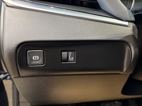 Used 2024 Buick Enclave Essence w/ Experience Buick Package image 15