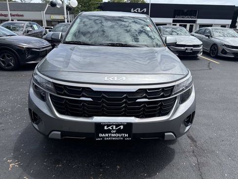 Used 2024 Kia Seltos LX AWD/4WD image 12
