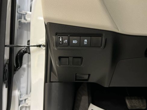 New 2026 Toyota Corolla Cross LE w/ Cold Weather Package image 18