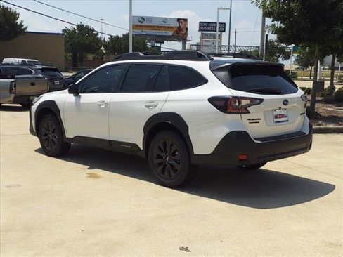 New 2025 Subaru Outback Onyx Edition image 3