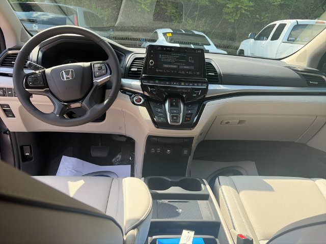 New 2027 Honda Odyssey Touring image 16